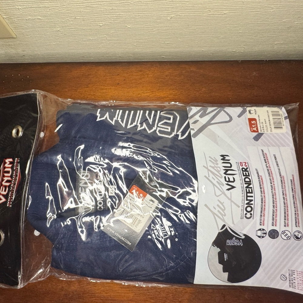 Venom Contender navy A1.5